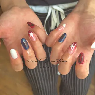 ネイル nails Mintia ～esaka～所属・松本 麻子のネイルデザイン