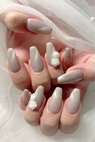 ネイル Zir nail 津田沼店所属・☁️ ゆい 🧸💛のネイルデザイン