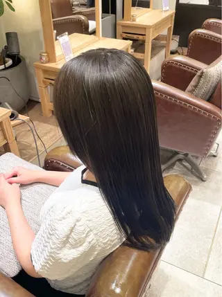 ミディアム カラー パーマ 森山 陽菜のヘアスタイル