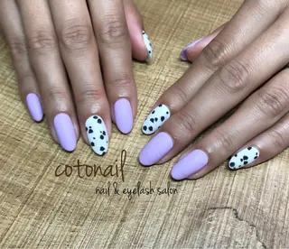 ミディアム ネイル ツメトマツゲ .のネイルデザイン