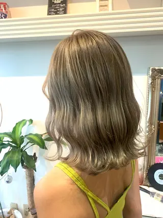 ミディアム 大宮/山口 竣也のヘアスタイル