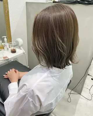 ミディアム chill所属・福冨 まゆのヘアスタイル