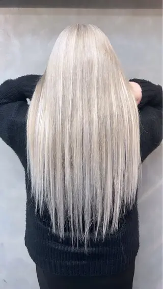 セミロング rollen所属・美魔女 美容師NAOのヘアスタイル