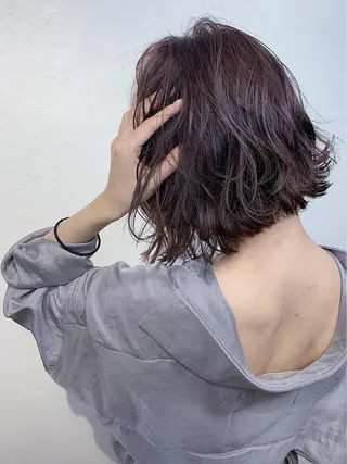 ミディアム ＿WHITE鳳店 アンダーバーホワイトのヘアスタイル