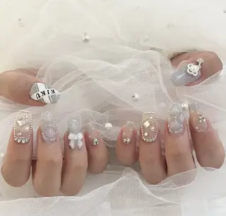 ネイル SALON ELVI.所属・SALON ELVI.のネイルデザイン