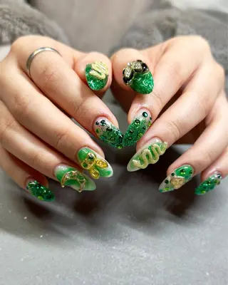 ネイル うにゃねいる🌷 Mayaのネイルデザイン