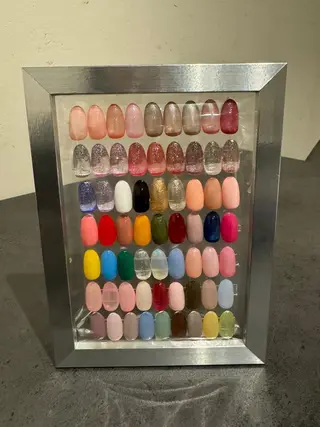 ネイル 濱岡 咲のネイルデザイン