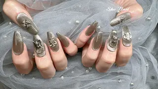 ネイル She   Nail所属・ISA_ BELLAのネイルデザイン