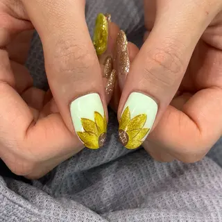 ネイル Yoshiha .Mのネイルデザイン