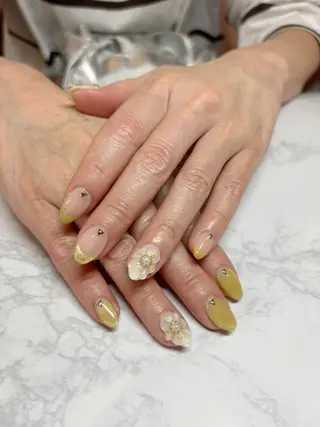 ネイル total beauty salon an kool所属・ayaka .︎︎︎︎❤︎のネイルデザイン