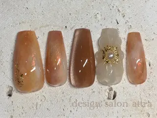 ネイル . 未來のネイルデザイン