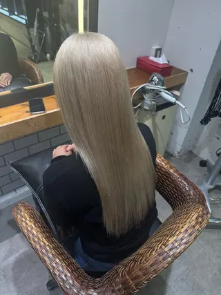 ロング red neo あいりのヘアスタイル