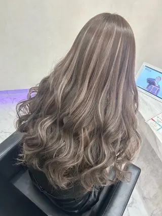 ロング カラー ハイトーン/韓国風 🤍Nacchi🐈のマツエク・マツパデザイン