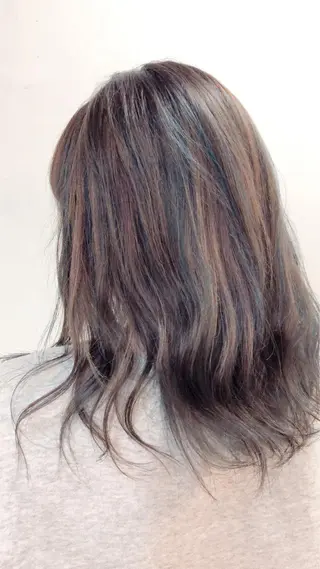 ミディアム カラー ヘアアレンジ stream1st所属・ツヤカラー 🕊️sayakaのヘアスタイル