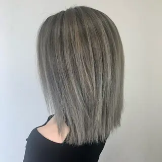 ミディアム vifkrone所属・心斎橋ダブルカラー ⭐️カラー タカヤマのヘアスタイル