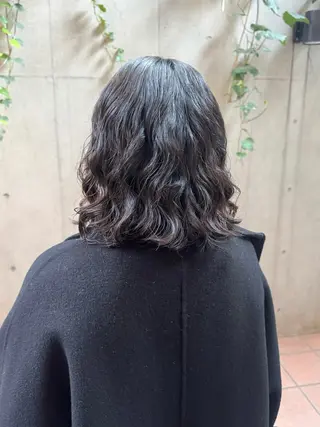 ショート カラー パーマ 大橋 芽衣のヘアスタイル