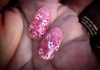 ミディアム めぐみのネイルサロン 惠のネイルデザイン