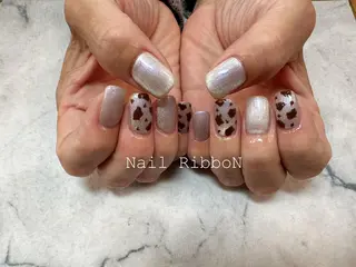 ネイル ネイルリボン 受付スタッフのネイルデザイン