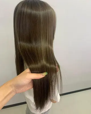 ロング カラー UNDER vr 【アンダーバー】のヘアスタイル