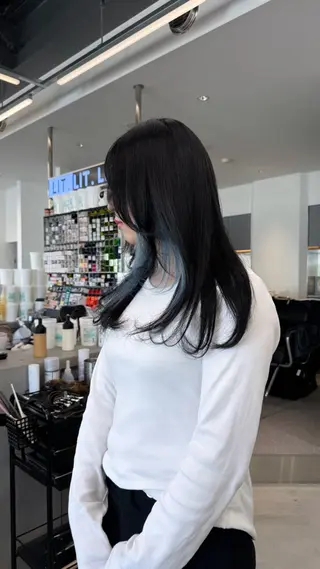 カラー LIT.所属・レイヤーカット🎀 モデル施術◎吉村麻佳のヘアスタイル