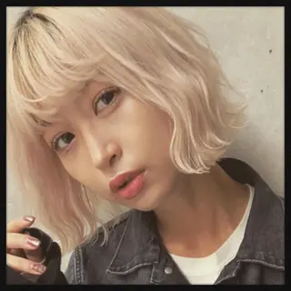 ショート カラー パーマ ヘアアレンジ メンズ キッズ ネイル マツエク・マツパ アイブロウ ☃️髪質改善🉐割✨ ❄️“ever”❄️のヘアスタイル