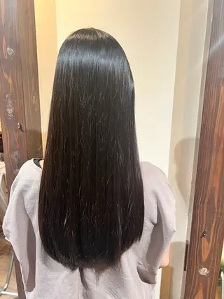 ロング Luster Friends所属・まゆ | 艶カラー | ストレートのヘアスタイル