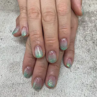 ネイル MAXKELLY EMIのネイルデザイン