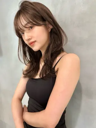 セミロング カラー パーマ ヘアアレンジ 前川薫子🌙艶カラー 🩶レイヤーカットのヘアスタイル