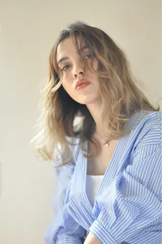 ロング カラー 千 田のヘアスタイル