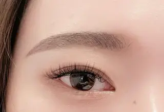 マツエク・マツパ 💜megu 💅✨のネイルデザイン