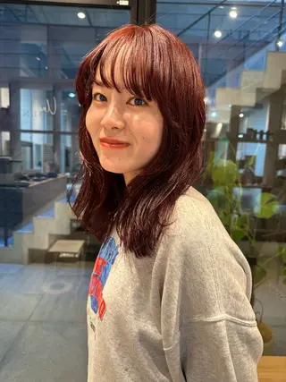 ロング カラー パーマ 阿久津真衣 似合わせカットのヘアスタイル