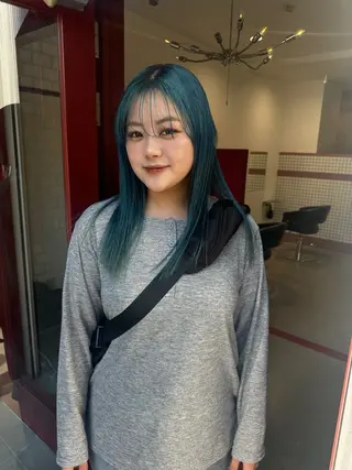 セミロング fubuki🪷 似合わせカットカラーのヘアスタイル