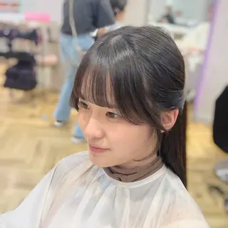 セミロング カラー ヘアアレンジ 🎀韓国レイヤー🎀 顔周り とばみかのヘアスタイル
