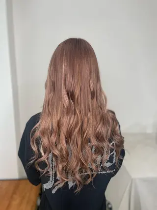 ミディアム kaho/推しカラー /ブリーチ/エクステのヘアスタイル