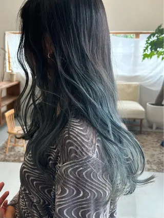 ロング カラー mu-sen所属・Fujii Naoのヘアスタイル