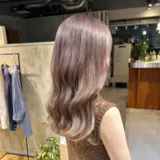 セミロング カラー かわにし ひなた🐰のヘアスタイル