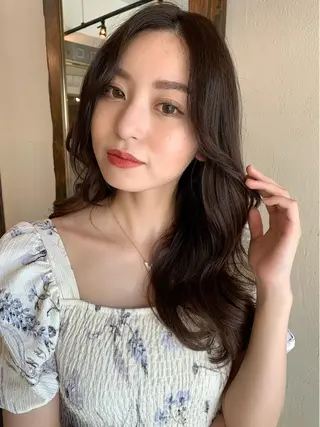 ロング カラー 透明感/オリーブ/ グレージュ/YUKAのヘアスタイル