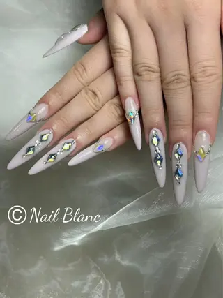 ネイル Kurehashi Yui🧸のネイルデザイン