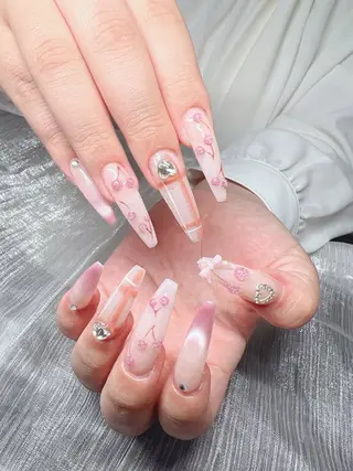 ネイル Lee Nailsのネイルデザイン