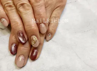 ネイル ネイルリボン 受付スタッフのネイルデザイン