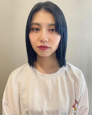 ミディアム カラー Loom.所属・村上雅人 ナチュラルモードのヘアスタイル