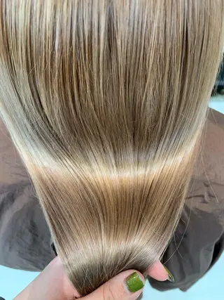 ロング Agu hair fika所属・大関 はるかのヘアスタイル