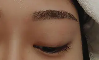 吉木 瞳のマツエク・マツパデザイン