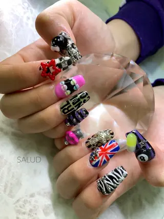 ネイル Nail Salon SALUDのネイルデザイン