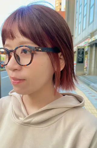 ショート カラー 艶髪🌟髪質改善✨ Zinaヤマダ チサのヘアスタイル