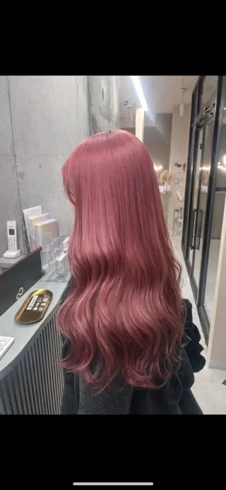 ロング rise/レイヤー／ ダブルカラーのヘアスタイル