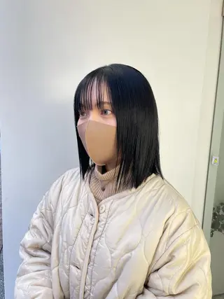 カラー 🎀ボブ＋ハイトーン シュカ👶🏻のヘアスタイル