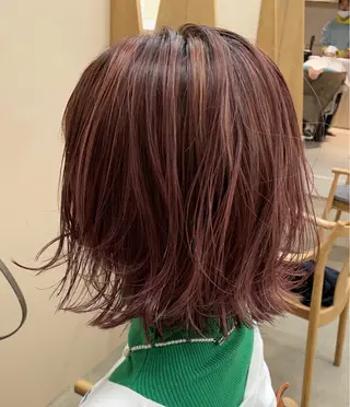 カラー kento レイヤーカットのヘアスタイル