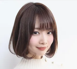 カラー ミディアム Stella Lux ステラ ルークスのヘアスタイル