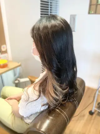 カラー 堀 望美のヘアスタイル